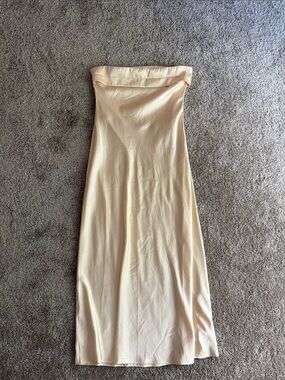 Beginning Boutique Strapless Yellow Dress